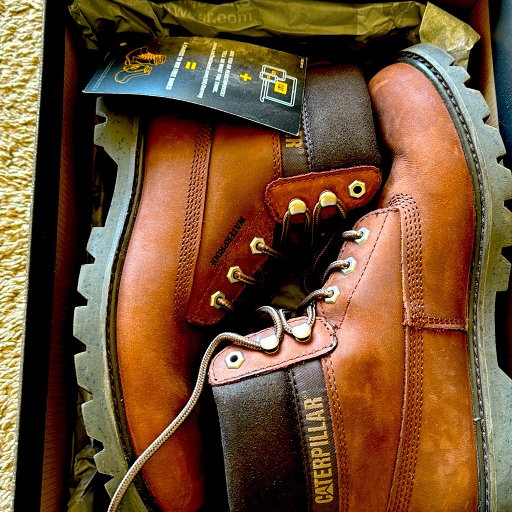 We bought these boots last winter, but we moved to a warmer place.